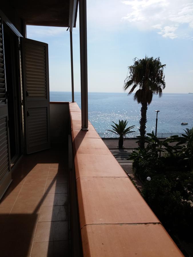 Akron B&B Sant'Alessio Siculo Exterior foto