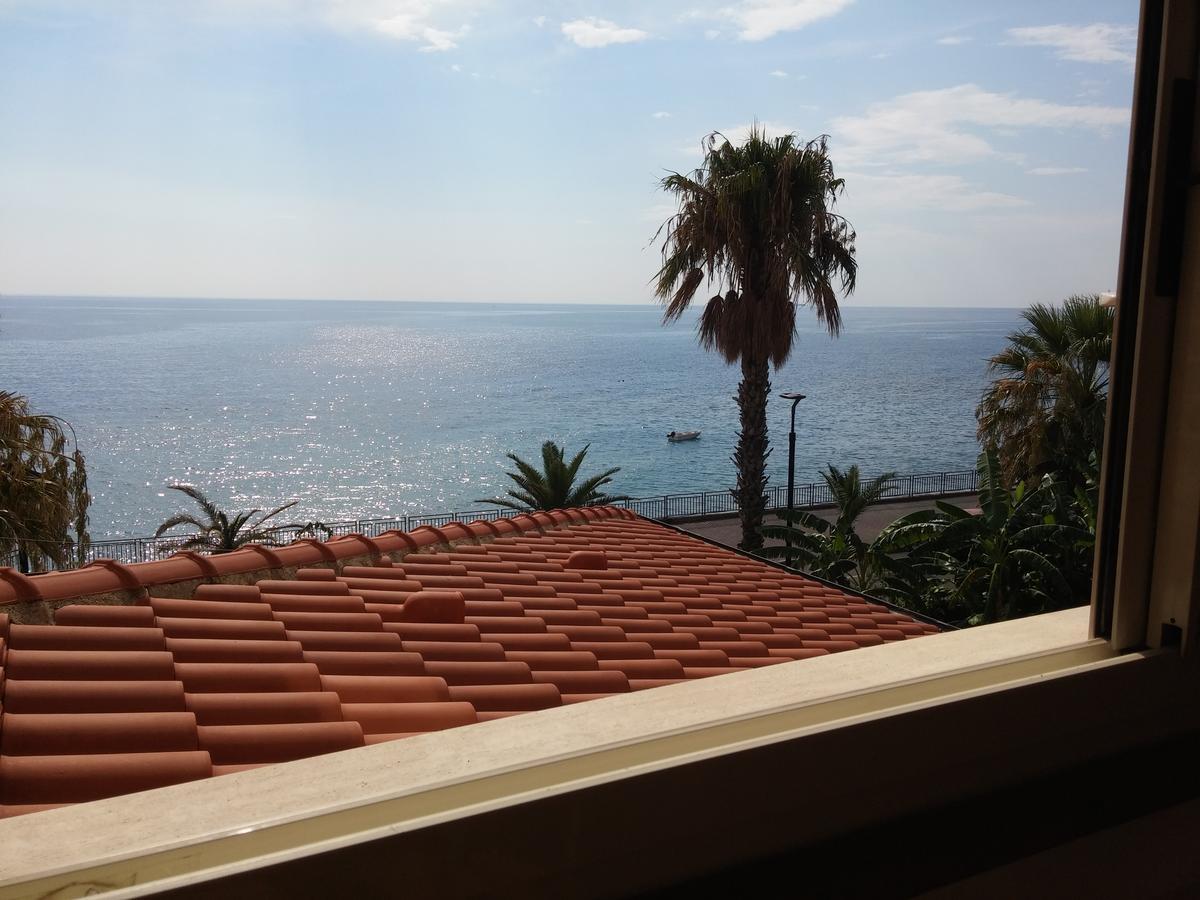 Akron B&B Sant'Alessio Siculo Exterior foto